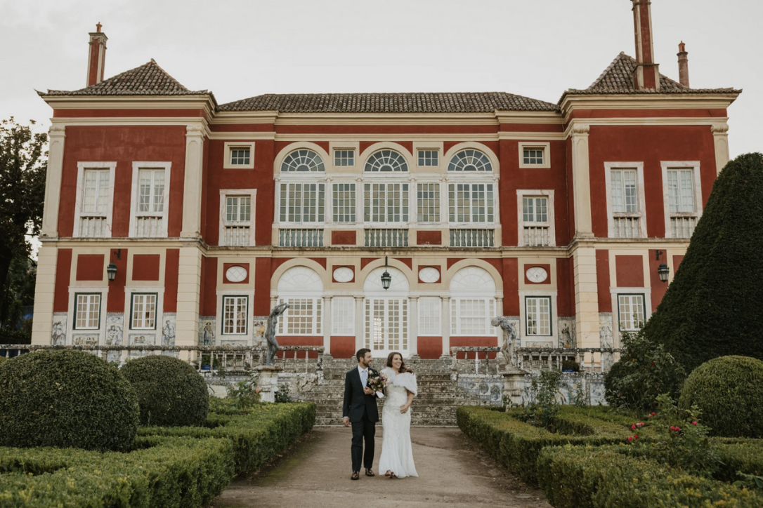 A DREAM WEDDING AT A HISTORIC MANSION IN PORTUGAL