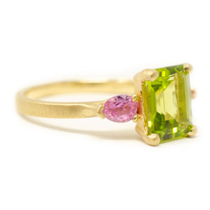 Facet Peridot Pink Sapphire Ring