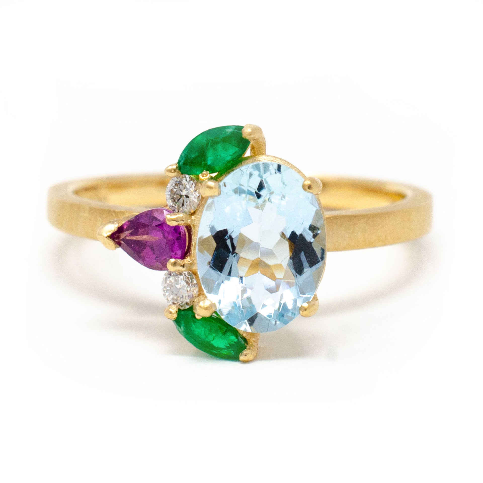 Designer Rings | Handcrafted Gold & Gemstones
