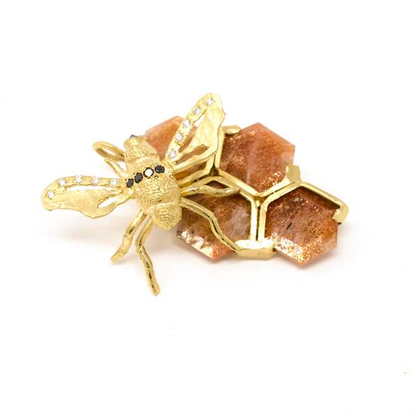 The Queen Bee Pin/ Pendant