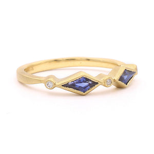 Beautific Kite Blue Sapphire Diamond Ring