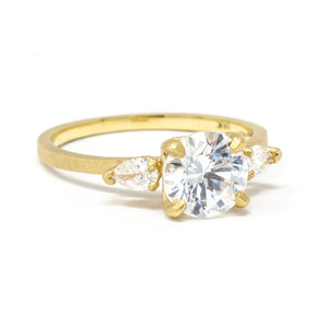 Mounting Facet Three Stone Diamond Ring
