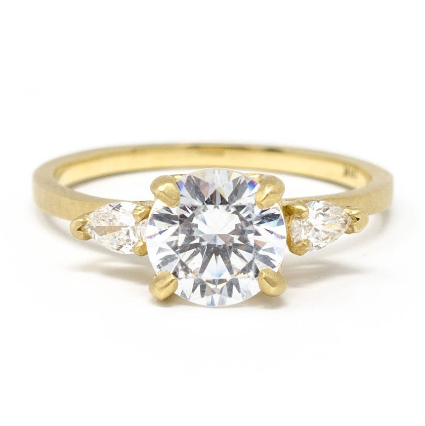 Mounting Facet Three Stone Diamond Ring