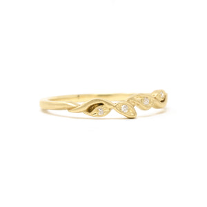 Golden Garland Diamond Ring