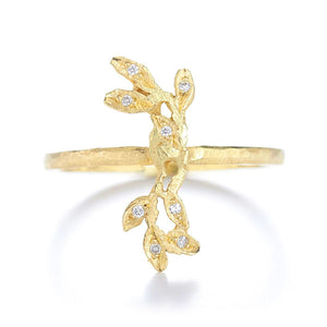 Relic Vine Line Ring