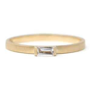 Twinkle Baguette Horizontal Sapphire Ring