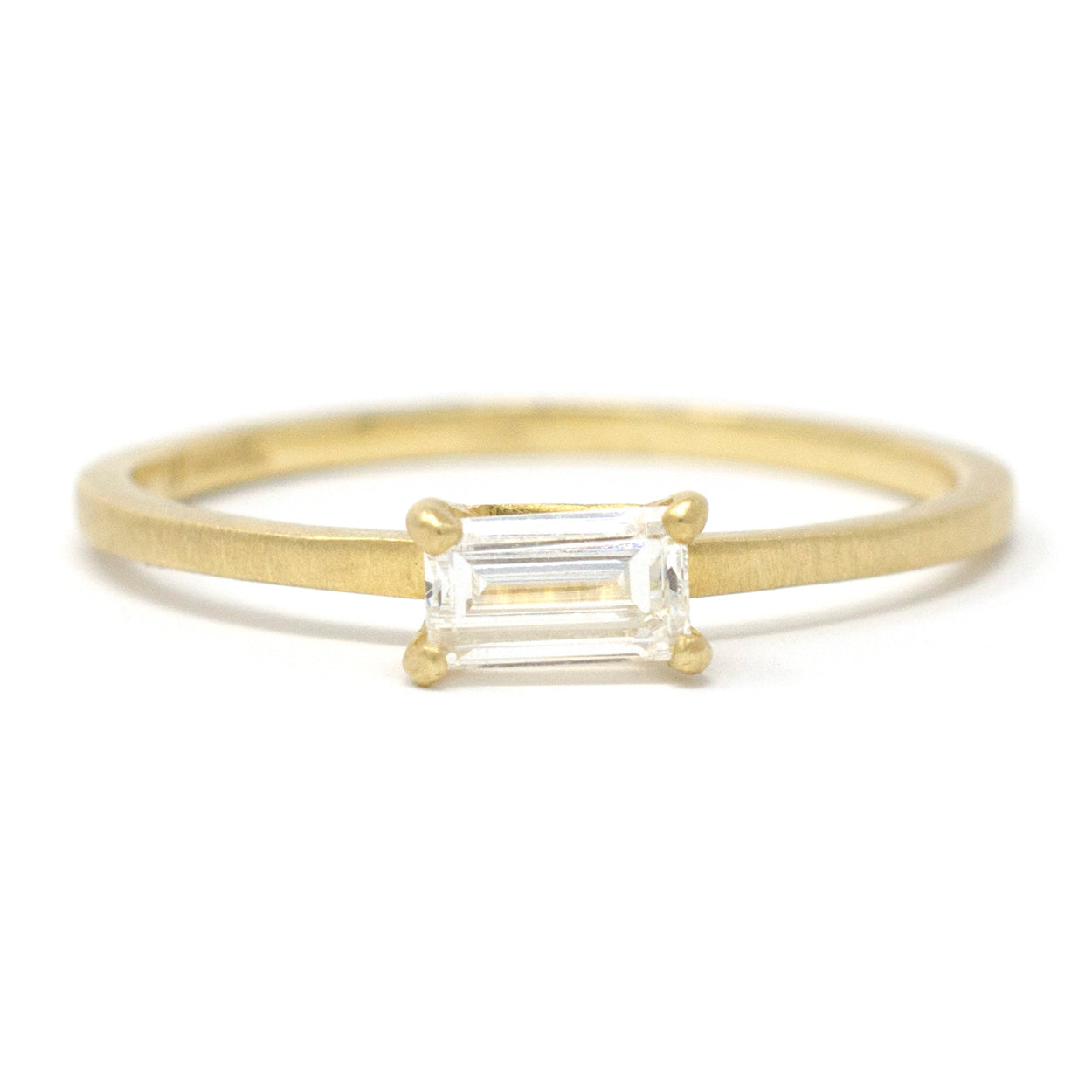 Horizontal baguette diamond ring discount
